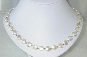 18"" 10mm lustrous white coin pearl necklace