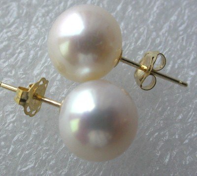 14K stud AA 7MM white round FW pearl earring