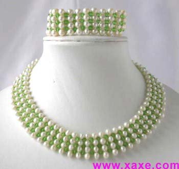 16""/7.5"" handmade white pearl green crystal necklace set