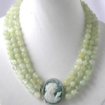 17""-19"" 8mm 3-rows green jade cameo agate clasp