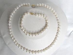Beautiful! 16"" 6.5-8mm AAA! round white cultured FW pearl Neckla