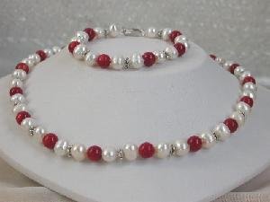Beautiful! 7mm 16"" white cultured FW pearl&red coral beads neckl