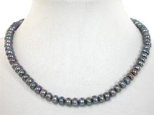 Beautiful! 15.5"" black round cultured freshwater pearl necklace
