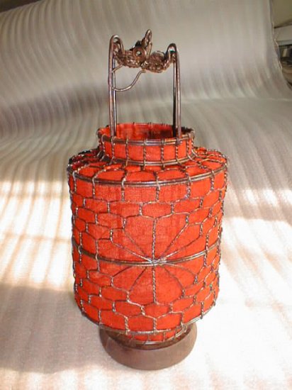 stunning red Chinese traditional stye lantern
