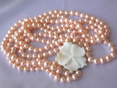 18""-20"" 3-stands Grade A pink pearl&shell clasp