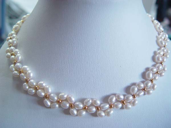 17""handmade white rice pearl necklace