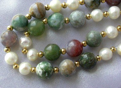 17"" multicolor jade & white pearl necklace