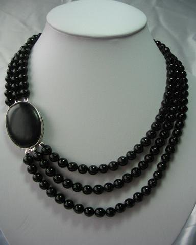 18""-20"" 8mm 3-stands agate beadsl&agate clasp