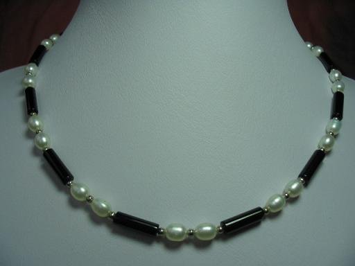 17.5"" exquisite white pearl/agate tube necklace