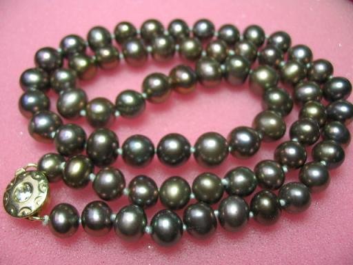 17.5"" genuine black F/W pearl necklace