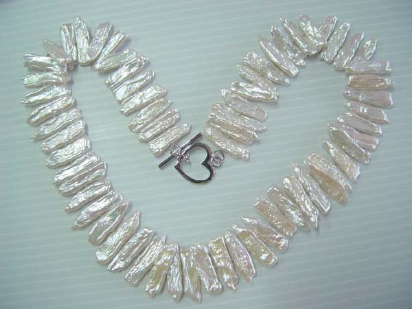 18"" white biwa pearl necklace
