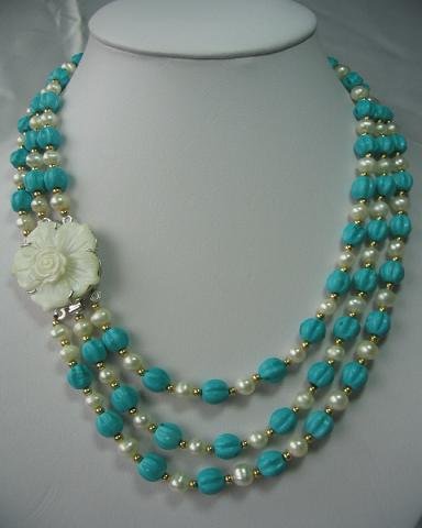 18""-20"" 3-stands white pearl& turquoise w/ shell clasp