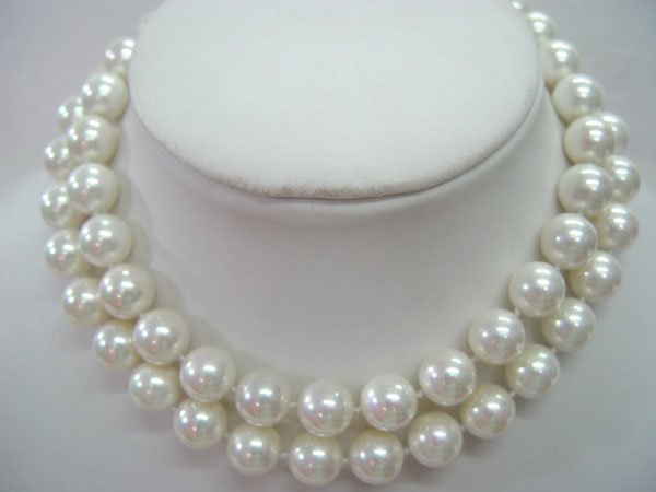 32"" 12mm white Seashell pearl necklace