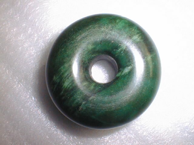 stunning green jade pendent for necklace or strap