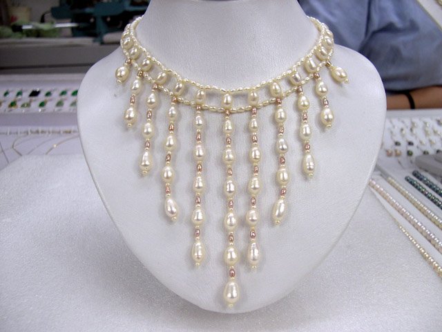 3Row Handmade ATTRACTIVE white Cultured Pearl Necklace