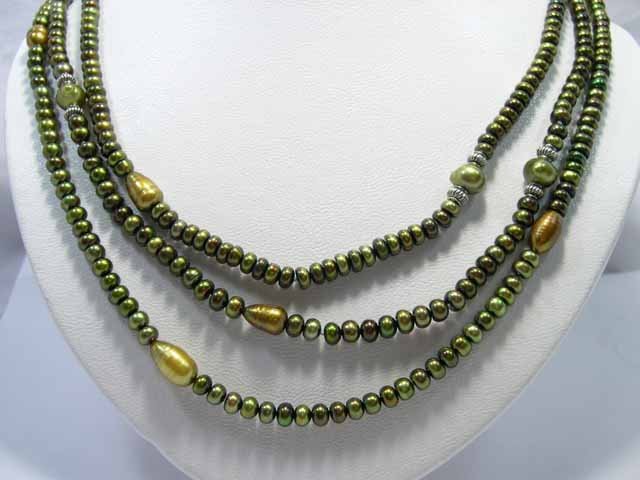 3row Green Cultured Pearl NECKLACE& jade clasp