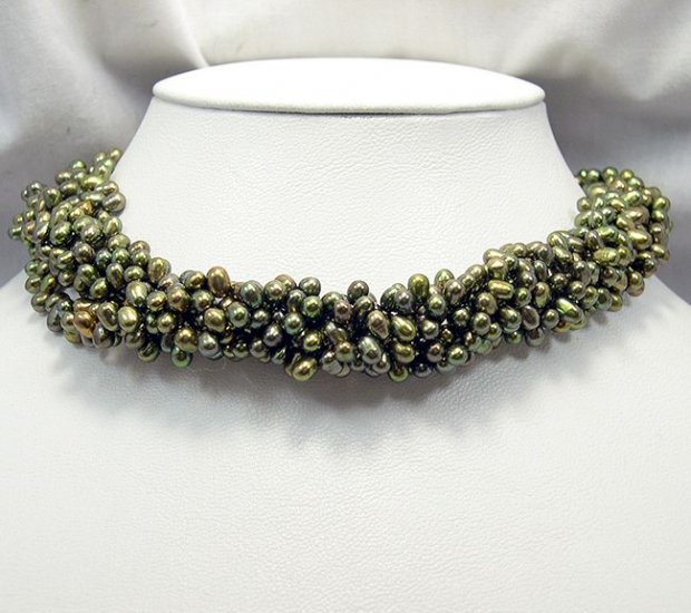 5rows High Luster Peacock Green Cultured Pearl Necklace