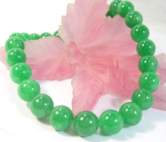 AAA+ HUGE 14MM green jade necklace