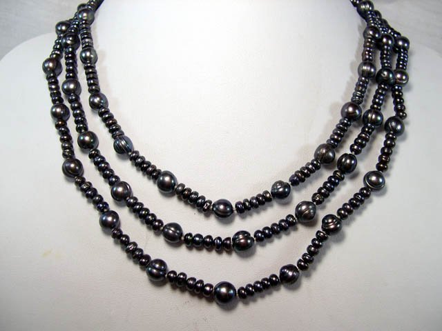 Excelent 3rows black FW Cultured Pearl Necklace