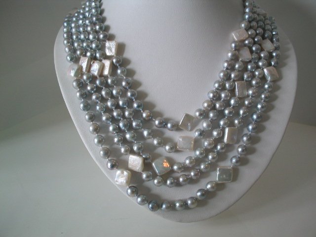 Excelent 5 row silver seawater cultured pearl necklace