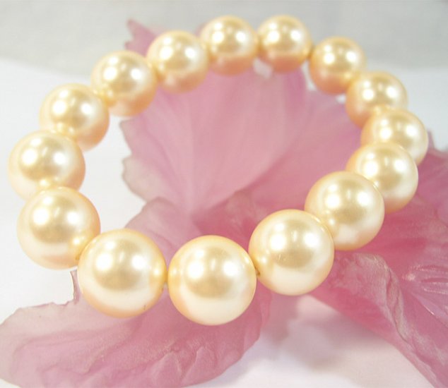 Excellent 14mm yellow south sea shell pearl bracelet