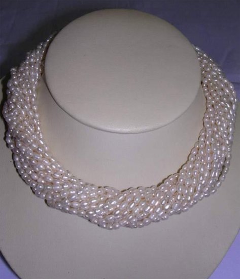 LADIES 18'' 15rows white cultured PEARL FW NECKLACE