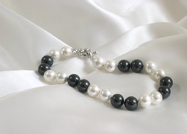 SUPERB 8.5MM 2-COLOR SOUTH SEA SHELL PEARL BRACELET