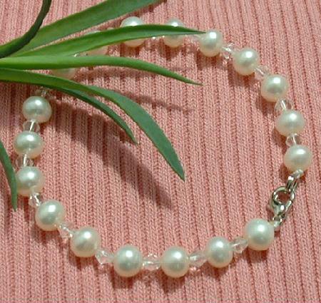 White Genuine Cultured PEARL&CRYSTAL BRACELET