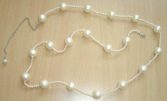 beautiful 35'' white cultured Pearl waist chain