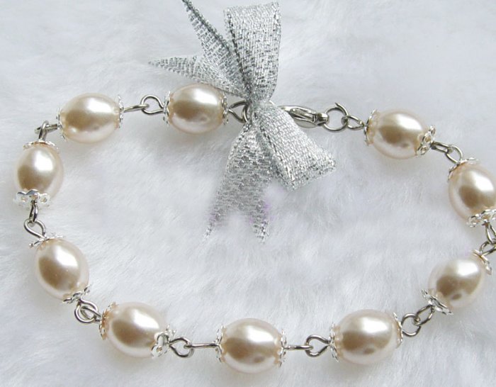UNIQUE WHITE Genuine Cultured Pearl Bracelet