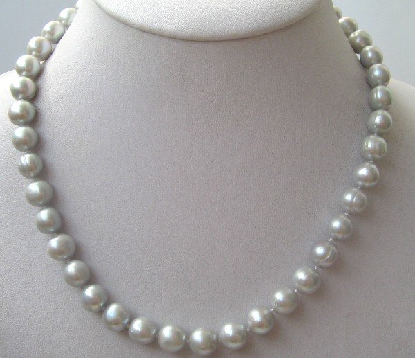 Grey color freshwater pearls necklace 14K