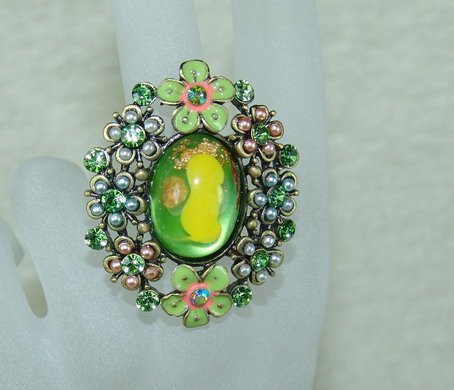 Rhinestone ring fancy yellow