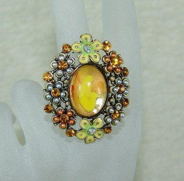 Rhinestone ring yellow flower