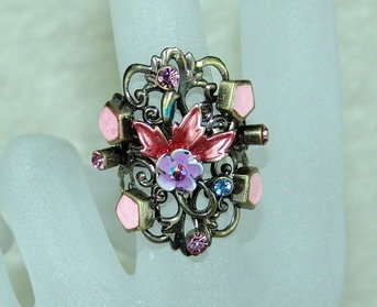Rhinestone ring stunning pink