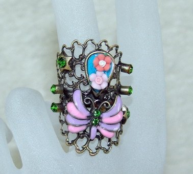 Rhinestone ring unique pink