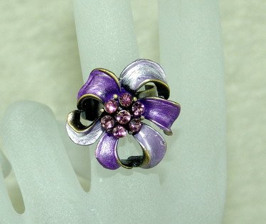 Rhinestone ring cutie purple