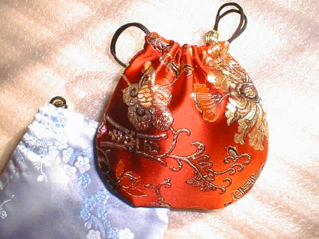 wholesale 50 pieces Chinese silk small-size bags