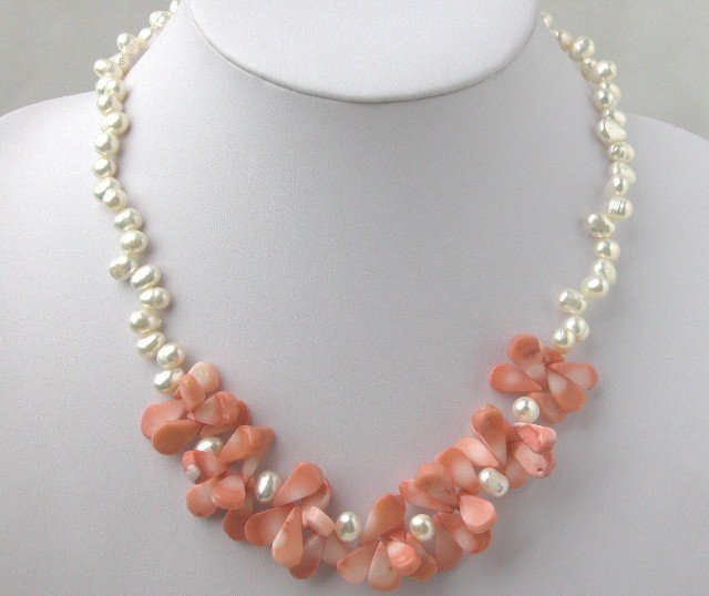 Fashionable White FW Pearl & Pink Coral Necklace