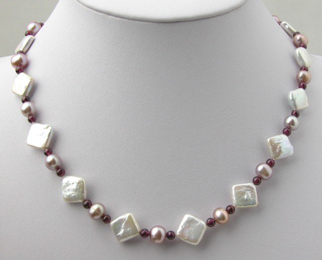 Fw Pearl & Purple Garnet Necklace With Shining Clasp