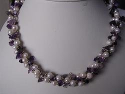 beautiful fourite with pearl necklace