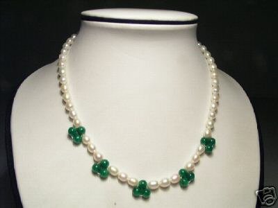 Lovely White FW Pearls&Jade Necklace