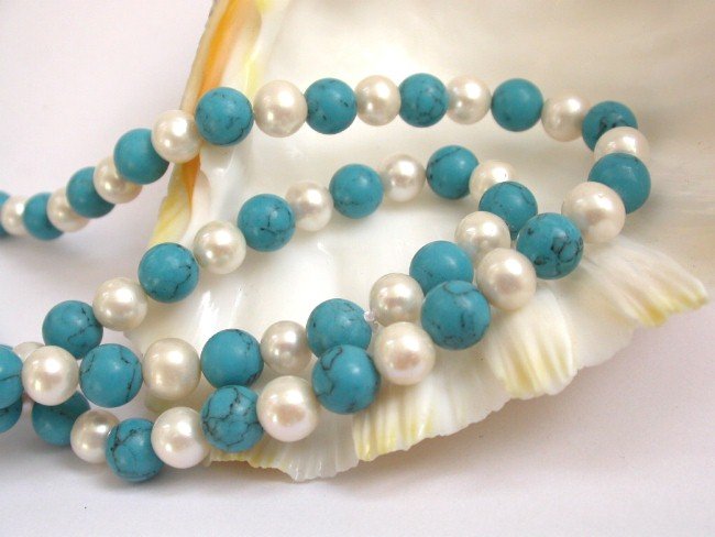 34'' round whtie pearls blue turquoise bead necklace