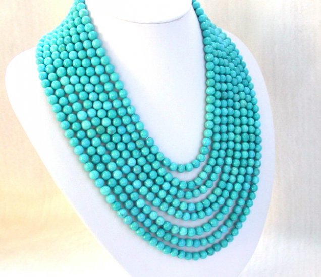 Stunning 8st round blue Turquoise bead necklace
