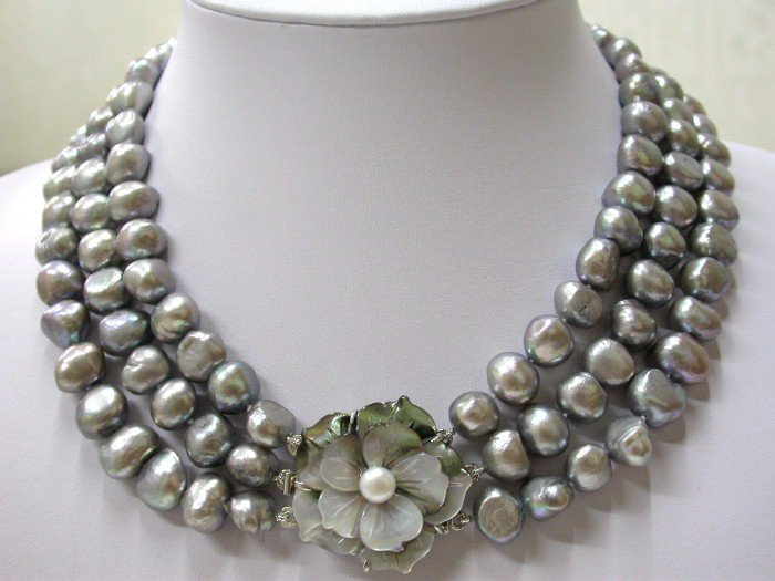 WONDERFUL BIG 3str baroque grey pearls necklace