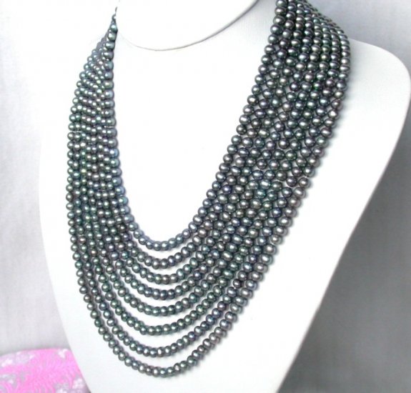 stunning 8strand round black freshwater pearls necklace