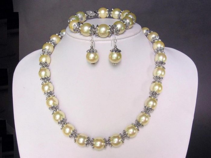 Necklace Set S Sea L Green Shell Pearls Bali Silver Cap