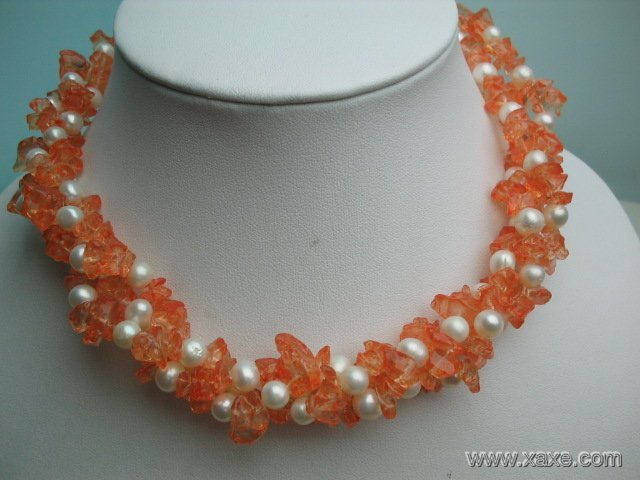 17'' twisted white pearl and orange crystal necklace