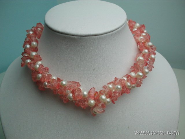 17'' twisted white pearl and pink crystal necklace