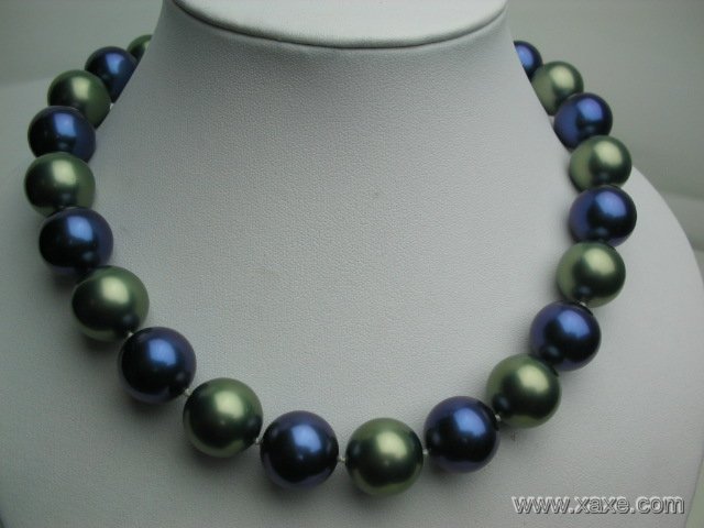 Huge 17"" 16mm blue and green seashell pearl necklace