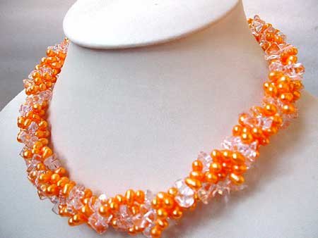 18'' 4-STR ORANGE FW PEARL & WHITE CRYSTAL NECKLACE